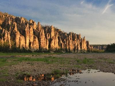 Золотые скалы реки Синяя Золотые скалы реки Синяя