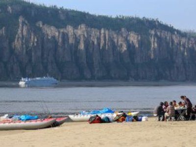 Сплав по реке Лена с посещением Ленских Столбов, тукуланов-песков Самыс Кумага и Кысыл Элэсин Туры в Якутии Турмаршруты в Якутии