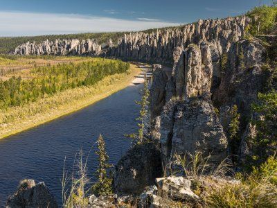 «Золотые скалы реки Синяя». Синские и Ленские Столбы. Сплав на веслах. Туры в Якутии Турмаршруты в Якутии
