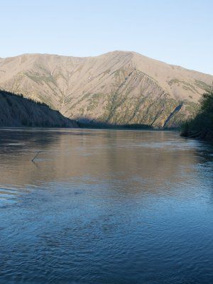 Река Индигирка. Через Ущелье Восторга и Восхищения! Маршрут: п.Усть-Нера - с.Хонуу