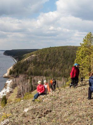 Водопады и ледяные пещеры скал Еланка Куччугуй Кэтэмэ - скалы Еланки - п. Еланка