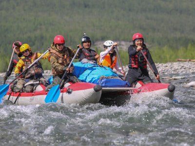 О надувных катамаранах, используемых в водных турах "инЯкутия"