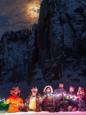 Зима на реке Синяя. Синские Столбы