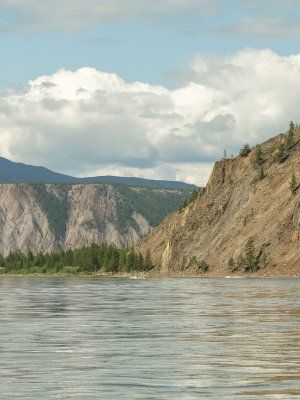 Река Индигирка. Через Ущелье Восторга и Восхищения! Маршрут: п.Усть-Нера - с.Хонуу