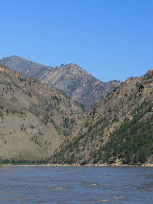 Река Индигирка. Через Ущелье Восторга и Восхищения! Маршрут: п.Усть-Нера - с.Хонуу