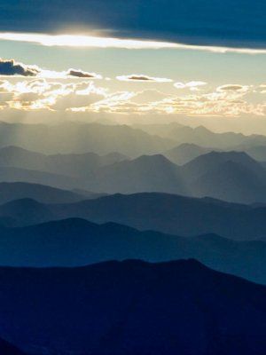 «В горах Семи Хребтов. Водопады хребта Сэттэ Дабан»