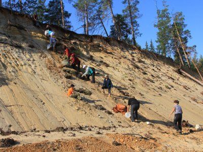 Золотые скалы реки Синяя