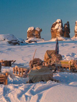 Арктическая снегоходная экспедиция «К Каменным Людям Сундуруна через кряж Суор Уйата»