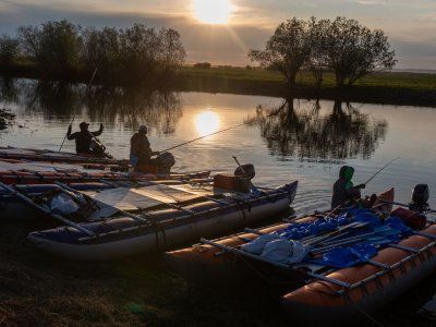 О надувных катамаранах, используемых в водных турах "инЯкутия"