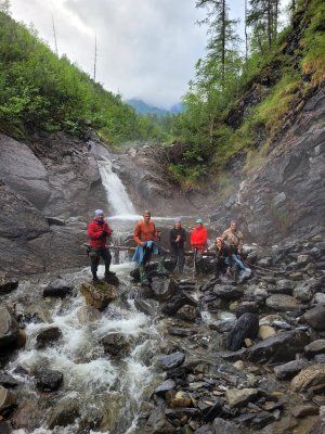«В горах Семи Хребтов. Водопады хребта Сэттэ Дабан»
