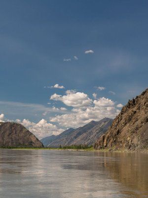 Река Индигирка. Через Ущелье Восторга и Восхищения! Маршрут: п.Усть-Нера - с.Хонуу