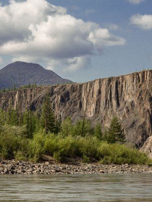 Река Индигирка. Через Ущелье Восторга и Восхищения! Маршрут: п.Усть-Нера - с.Хонуу
